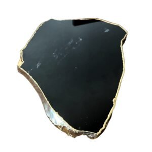 Bandeja em pedra obsidiana com bordas banhada a ouro